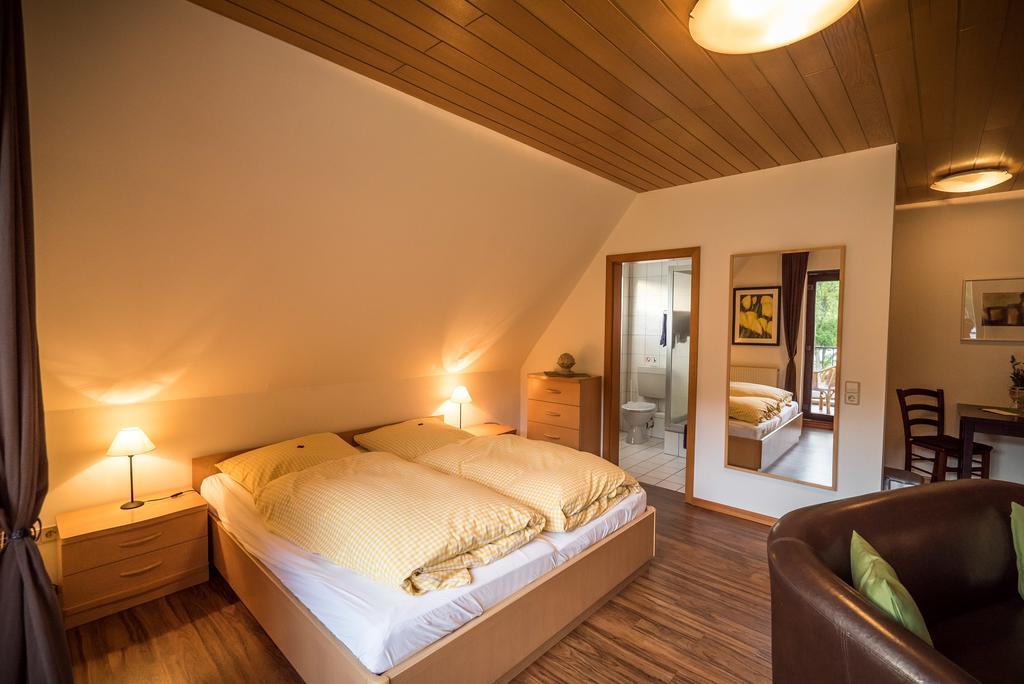 Weingut Peifer Apartment Traben-Trarbach Room photo